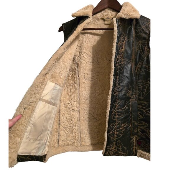 Woolrich Faux Leather Leaf Print Distressed Sherpa Lined Vest Sz S - Picture 5 of 8
